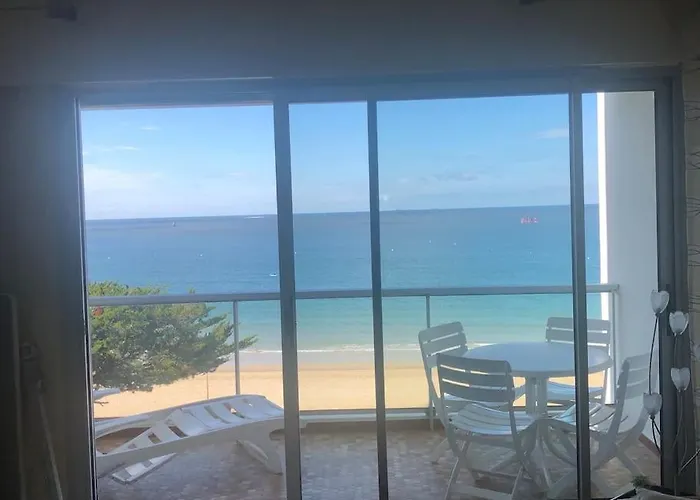 Splendide Et Spacieux Appartement, Face A La Mer